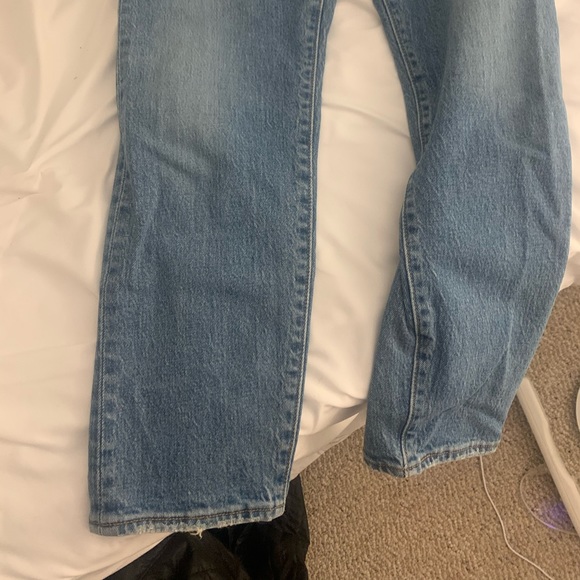 Levi Wedgie Jeans -Size 28 - Picture 4 of 4